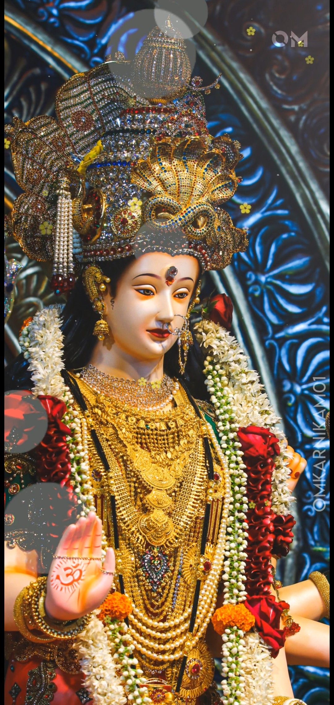 Goddess Ambe Maa, beautifully adorned