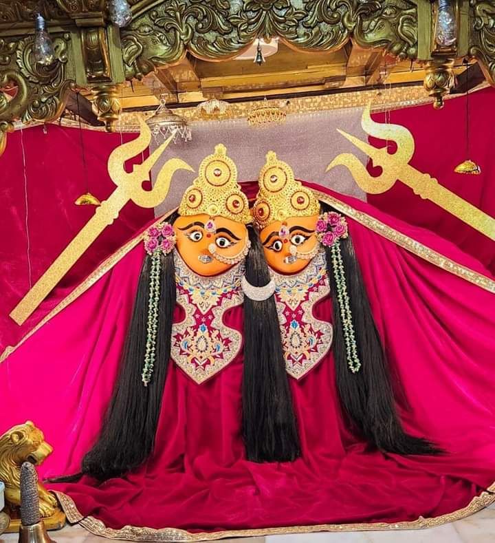 Twin Chamunda Maa deities with tridents