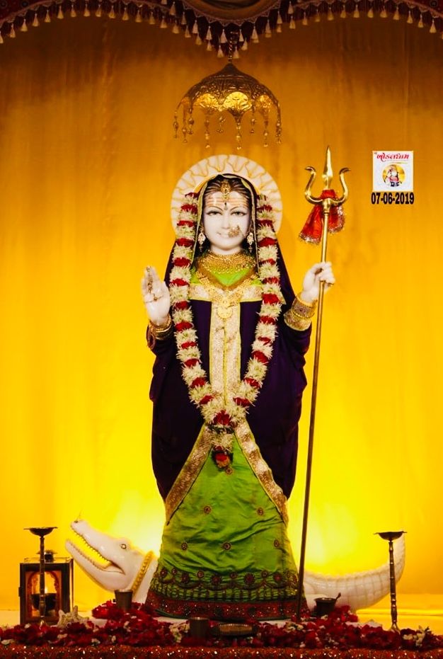 Khodiyar Maa with trident, peaceful goddess.