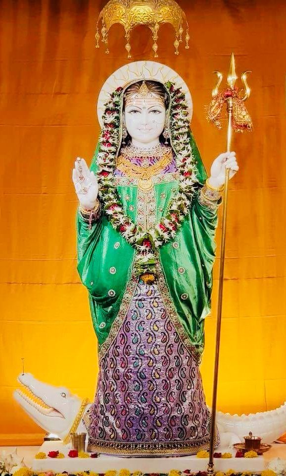 Khodiyar Maa bestows blessings to devotees