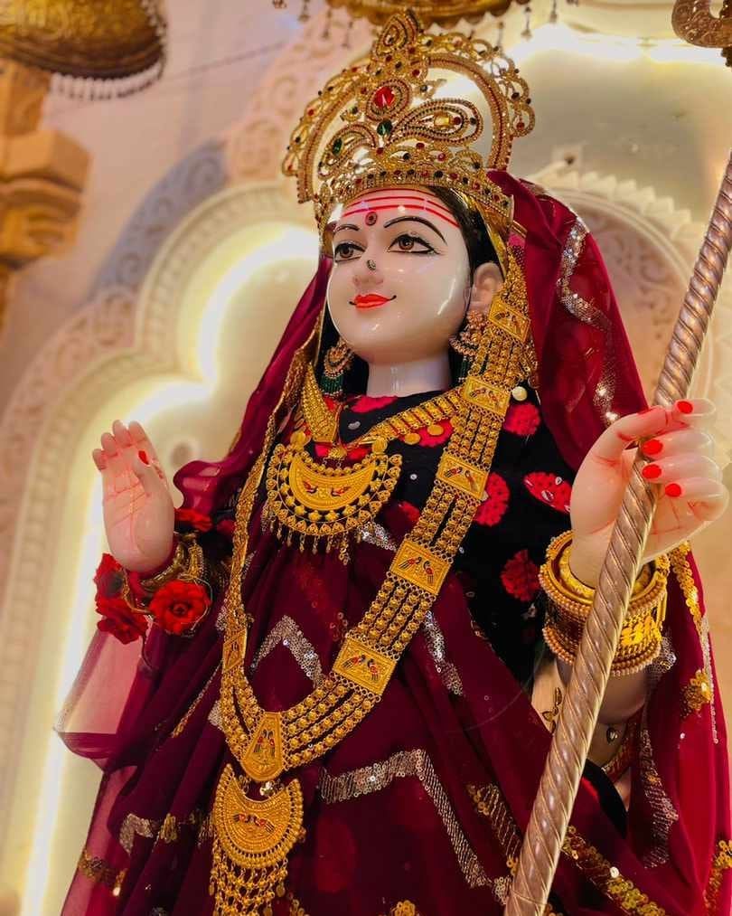 Khodiyar Maa, divine mother goddess statue