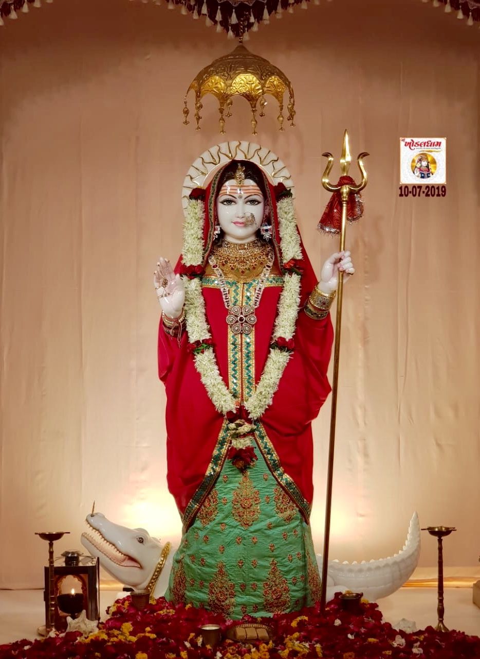 Khodiyar Maa with trident and crocodiles