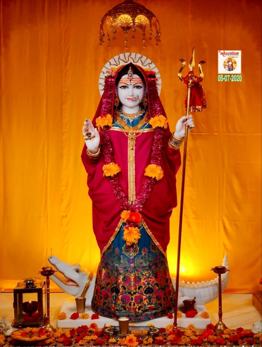 Khodiyar Maa radiating divine energy