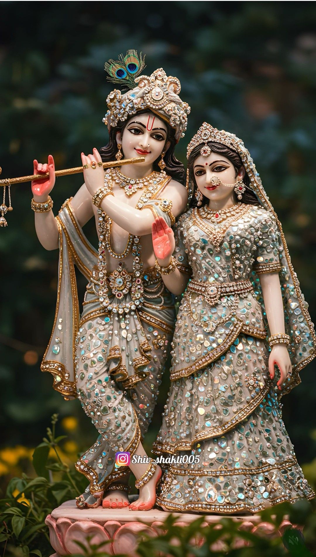 Krishna and Radha divine couple statue