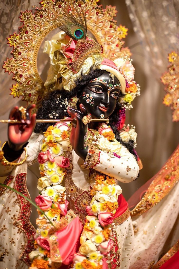 Krishna playing flute, devotional wallpaper