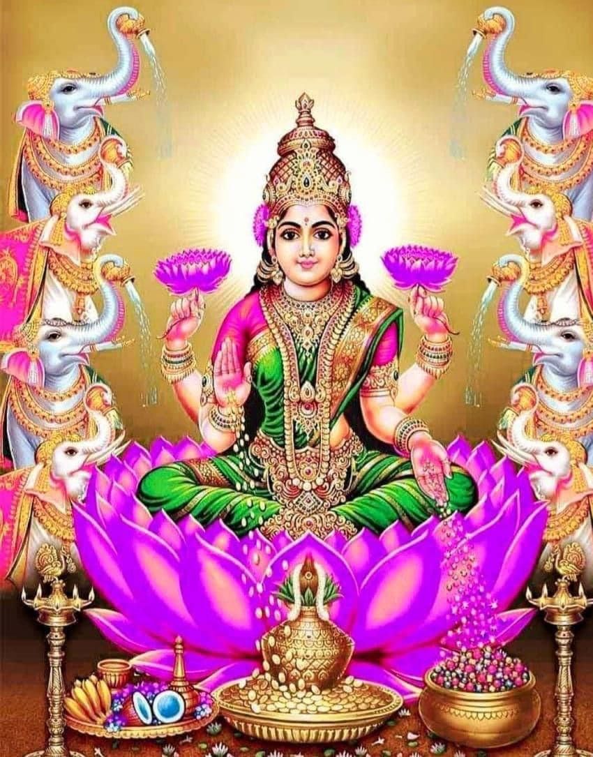 Lakshmi Maa on lotus with elephants