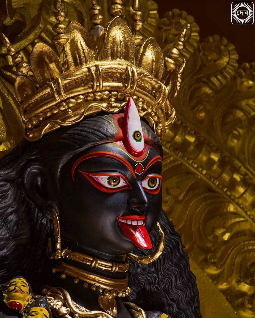 Maa Kali’s intense and powerful gaze.