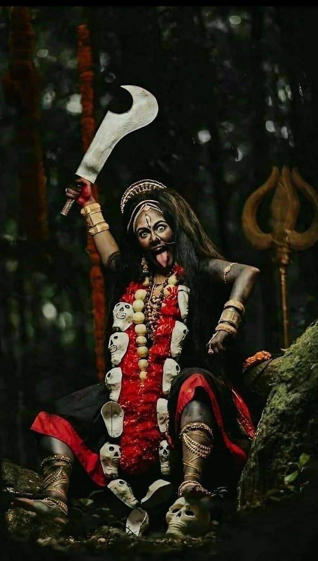 Mahakali Maa with skulls and trishul