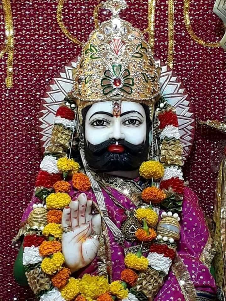 Ramdevpir with flowers and blessings