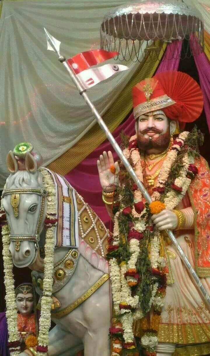 Ramdevpir riding a white horse statue