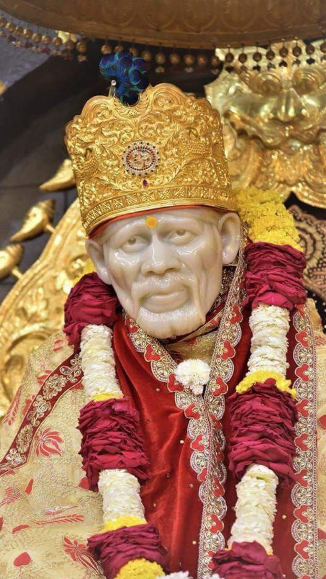 Sai Baba with golden crown, Shirdi
