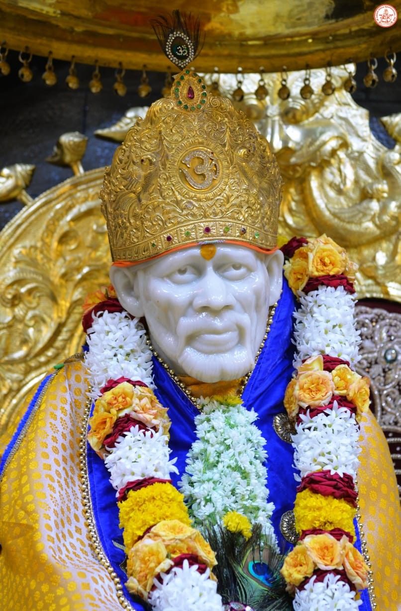 Serene Sai Baba statue in Shirdi