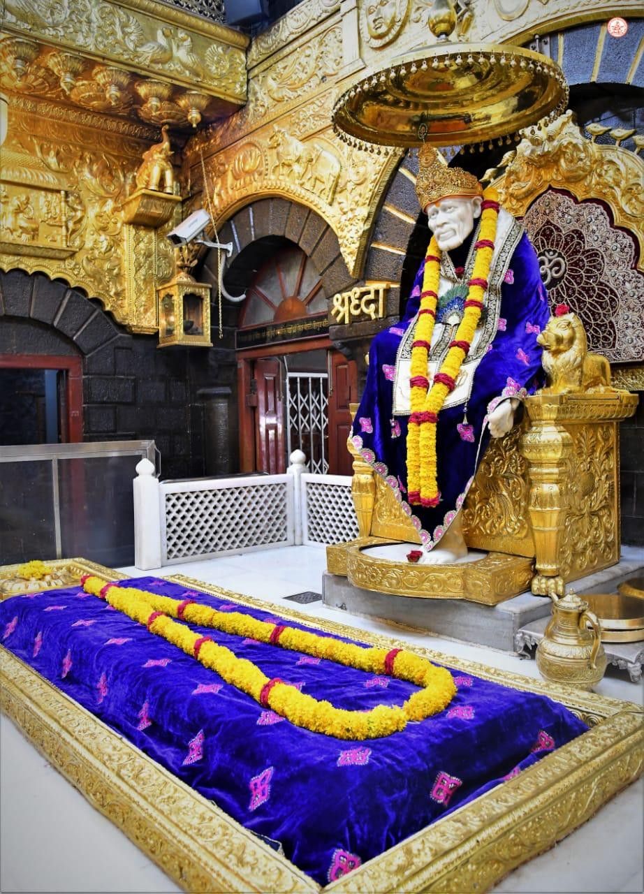Sai Baba idol in Shirdi temple