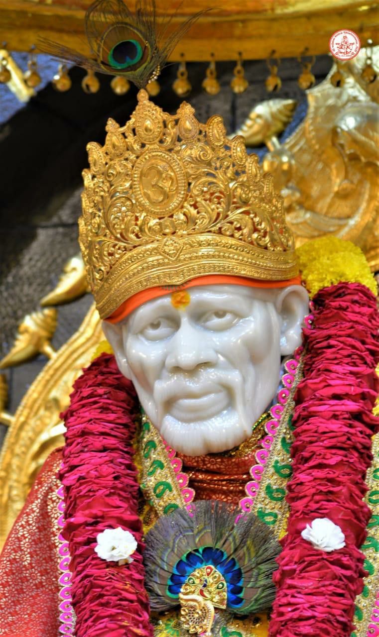 Shirdi Sai Baba with golden crown