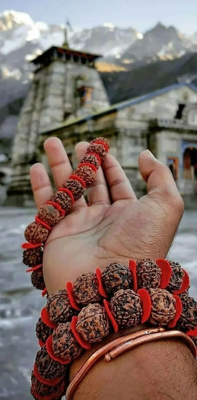 Kedarnath temple with Rudraksha beads