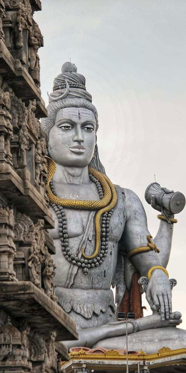 Magnificent Shiva statue at temple