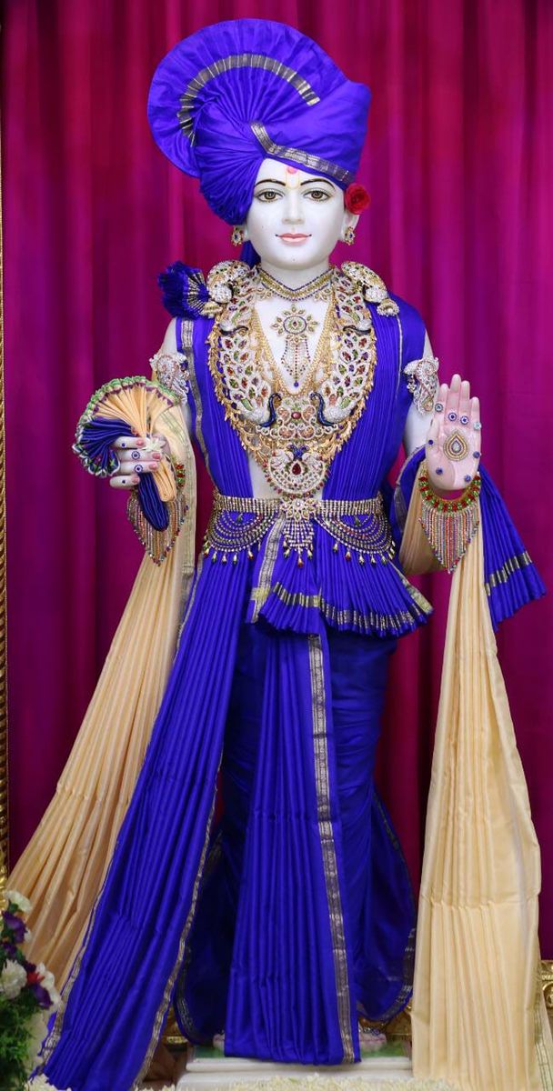 Swaminarayan Bhagwan in ornate attire