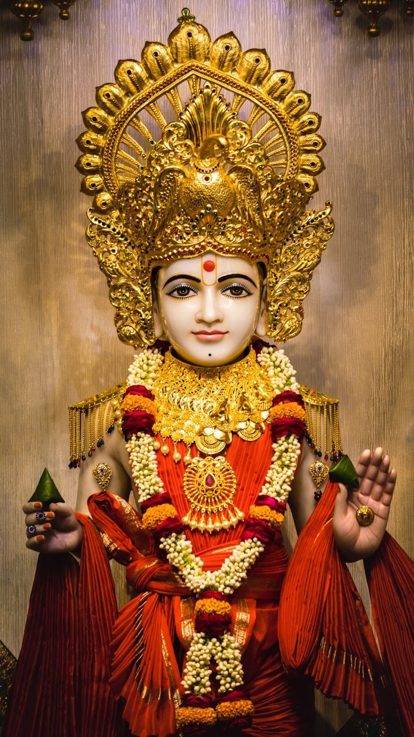 Swaminarayan Bhagwan in golden attire