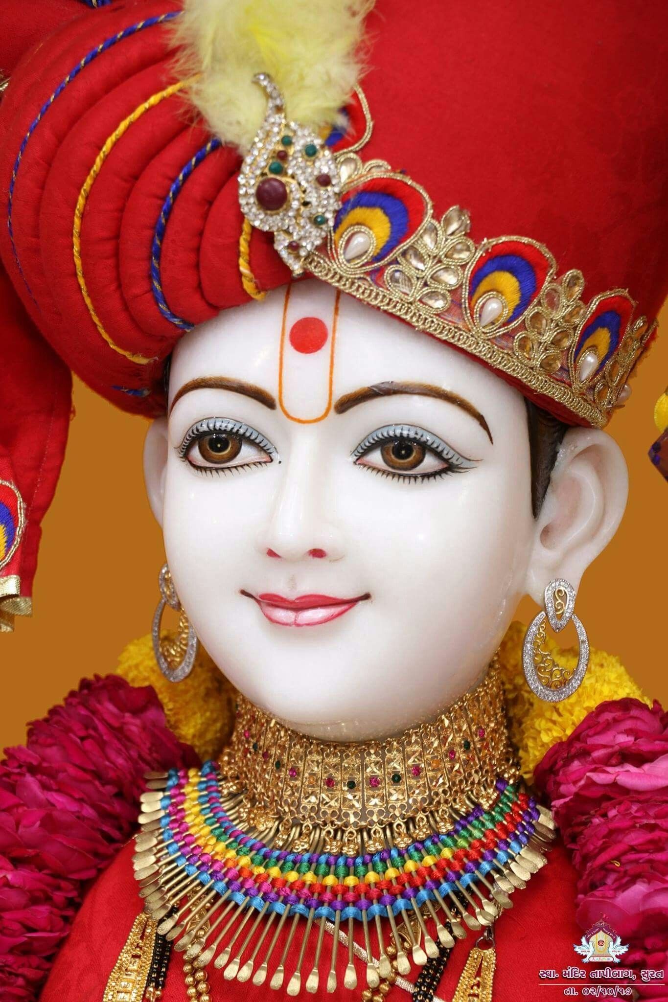 Close-up of Swaminarayan\'s radiant face