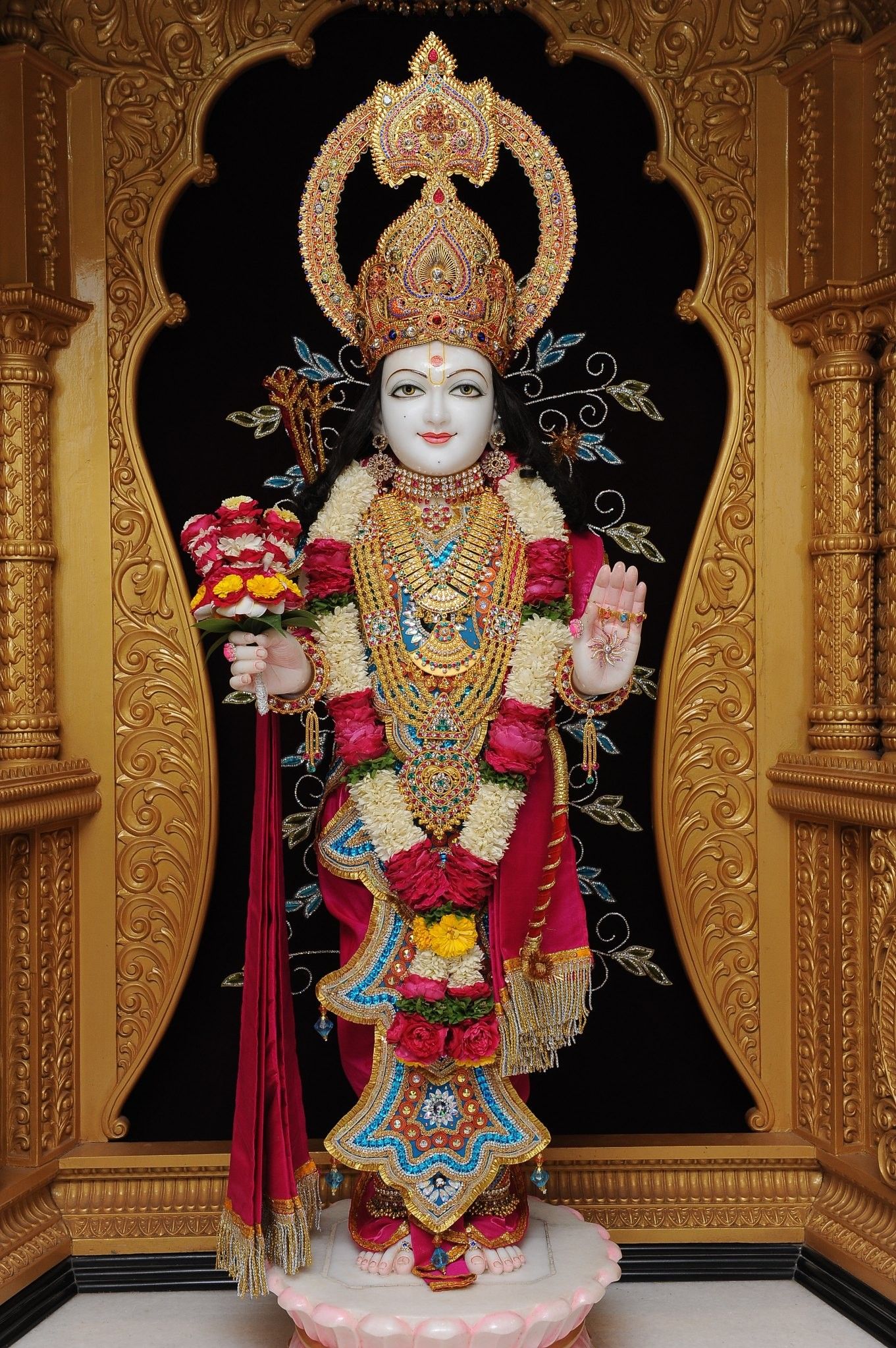 Swaminarayan Bhagwan with floral offering