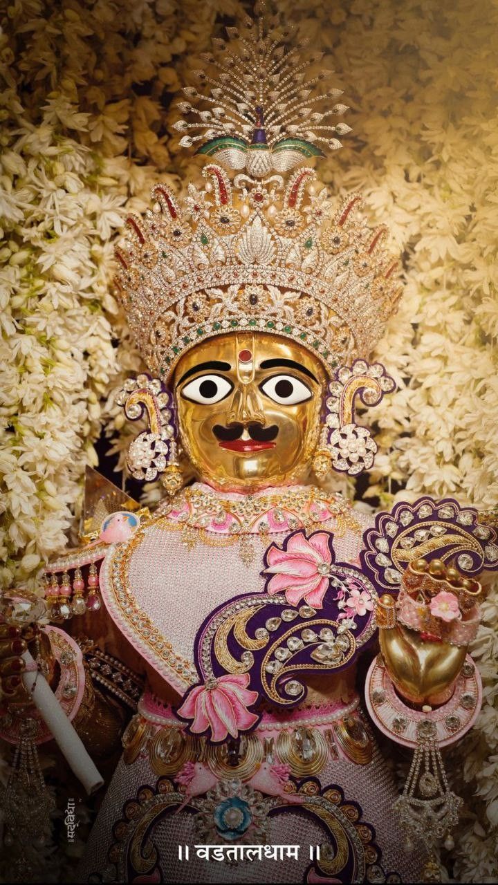 Close-up of Swaminarayan\'s divine face