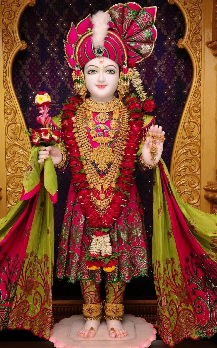 Swaminarayan Bhagwan in ornate attire