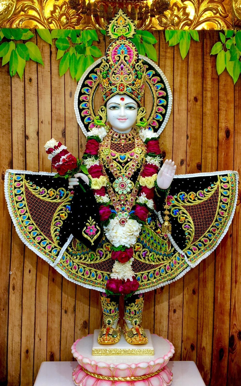 Swaminarayan Bhagwan in ornate attire