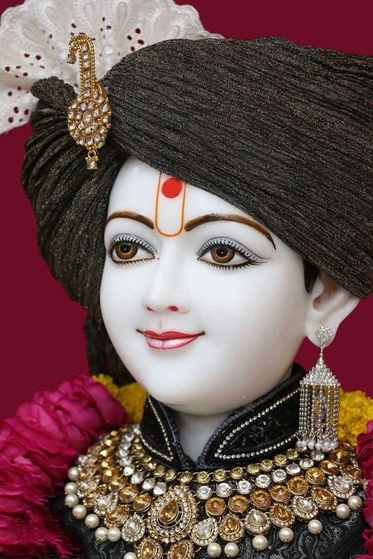 Close-up of Swaminarayan with jewelry
