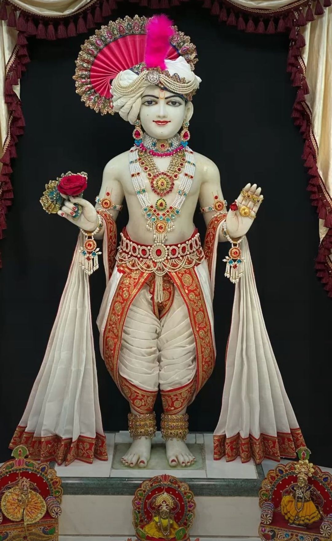 Marble statue of Swaminarayan deity