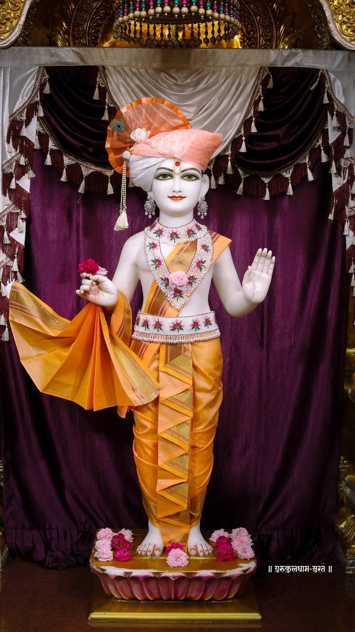Swaminarayan Bhagwan serene temple statue