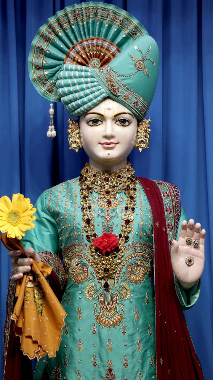 Swaminarayan Bhagwan with flower offering