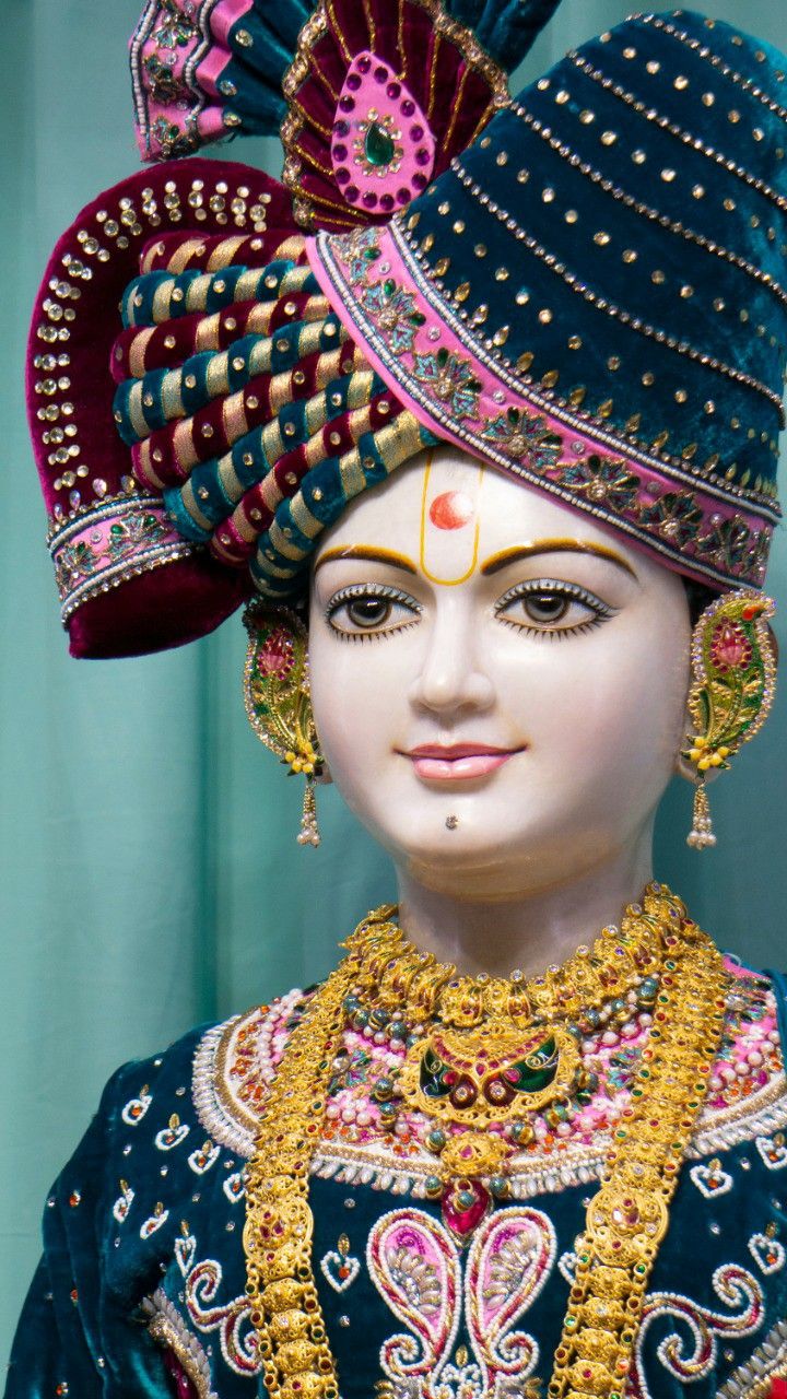 Close-up of Swaminarayan’s divine face